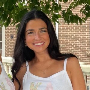 Meet your Posher, Nicole